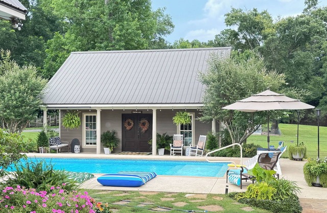 "Resort-Style": Vacation Destination