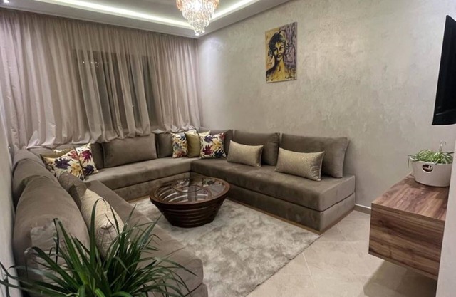 restaurant, quiet, family, equipped, air-conditioned, parking, 7 people, agadir