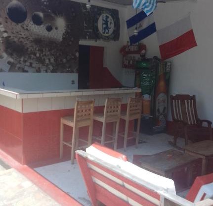 Restaurante polaco and a room for rent.