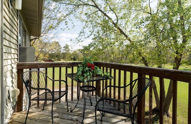 Retreat to Bass Creek 2 BR Apartment A Your Escape
