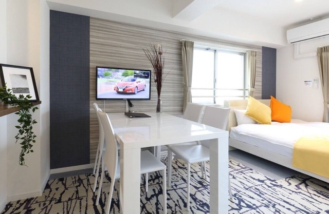 RH14A Free WiFiFukuoka Airport 17min6ppl / Fukuoka City Fukuoka