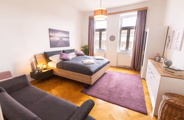 Right near Schonbrunn palace/zoo