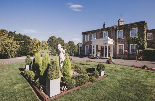 Ringwood Hall Hotel 