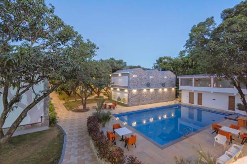 River Heritage Resort