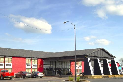 River Valley Inn and Suites By Belvilla