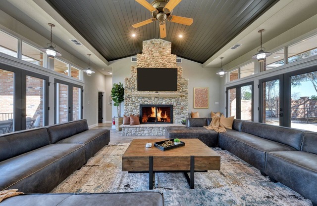RiverHaus Retreat at Gruene | 7 Bed, 7.5 Bath