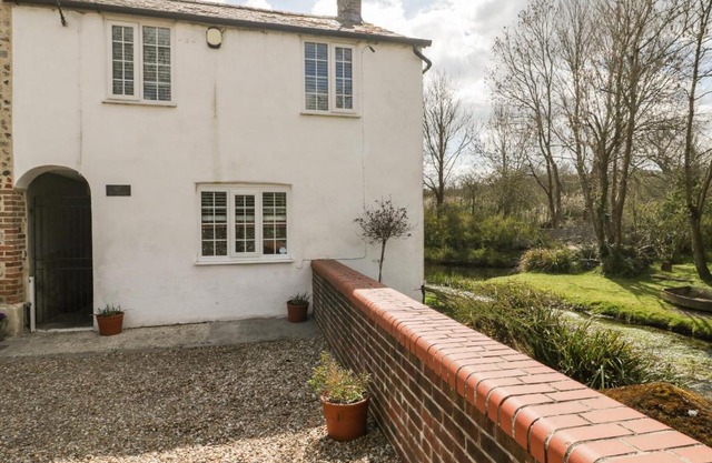 Riverside 67 Dorchester Road