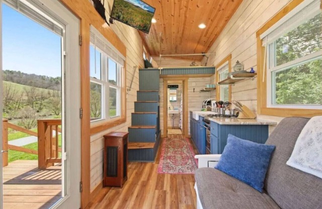 Riverview! Fall Discounts-Pet-friendly Fire-pit!