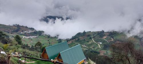 RIYA WOOD HOUSE Kodaikanal