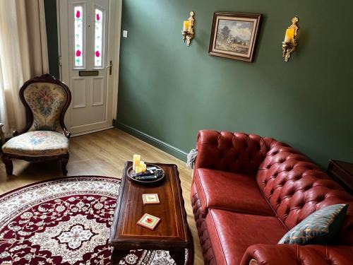 Robin’s Hollow: 2BD Home Near Wrexham AFC