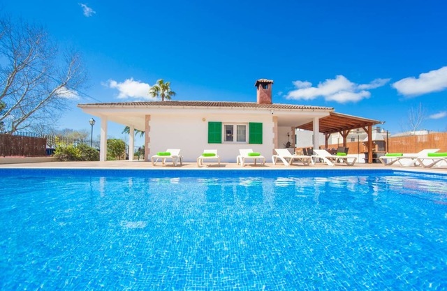 RODRIGUEZ DE LA FUENTE 19 (SIN NOMBRE) - Villa for 10 people in Platges de Muro.