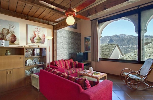 ROMANTIC "BELLAVISTA" APARTMENT - LAKE VIEW, HISTORICAL CENTER