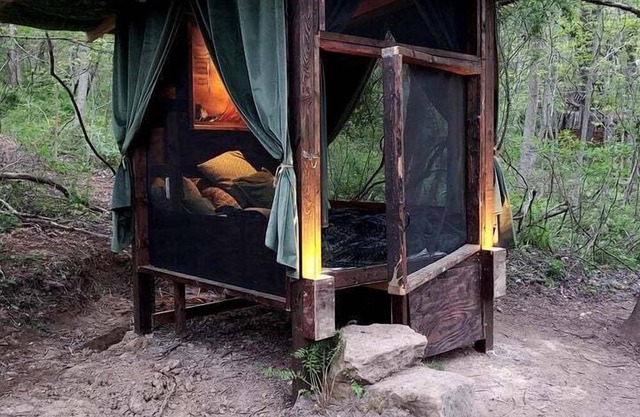 Romantic Escapes with Dinner Included in Cozy Nests for Glamping in West Baden Springs, Indiana