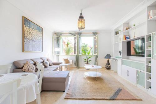 Romantic Retreat next to M avenue