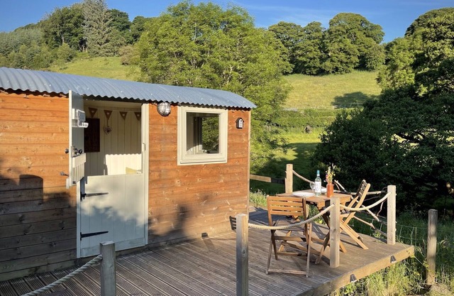Romantic Shepherd's Hut