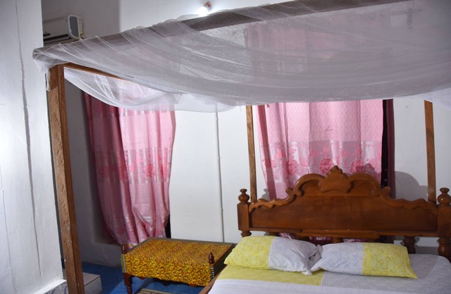 Romantic zanzibar stone house,five minutes to forodhani