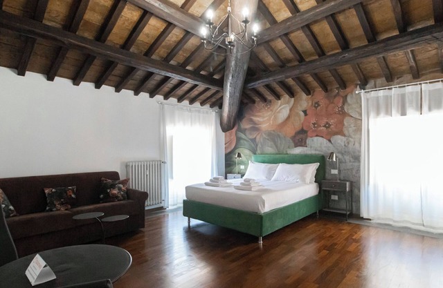 Rome City Center, close to Trevi Fountain! Enjoy the Eternal City!