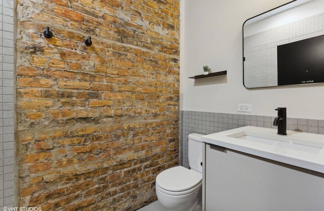 Room 211 at Logan Square SRO Hotel