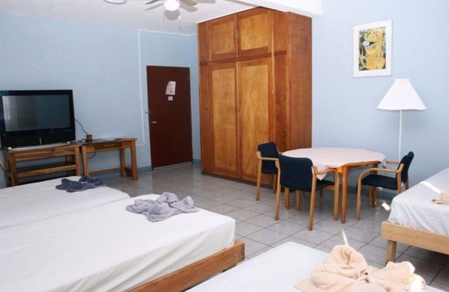 ROOM 6-A - MARRIAGE BED