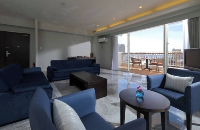 Room only For 4 people A luxurious trip to Ok/Nakagami-gun Okinawa