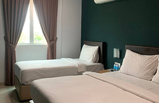 Room V @ Jalan Megat