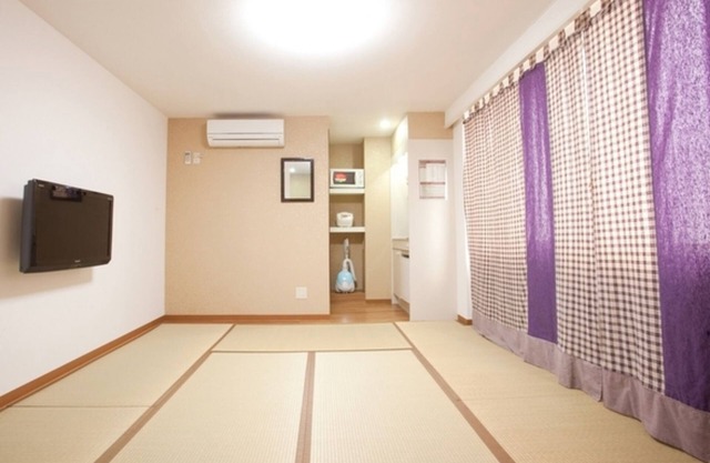 Room without meals plan 1 room for 4 people/Shinjuku ward Tokyo