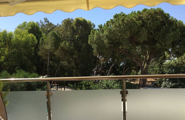 Rose by Dasoudi Beach