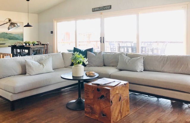 Rosemary Cottage on Open Water + Sunset Getaway