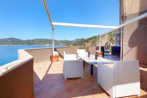 Rosy terrazza sul mare