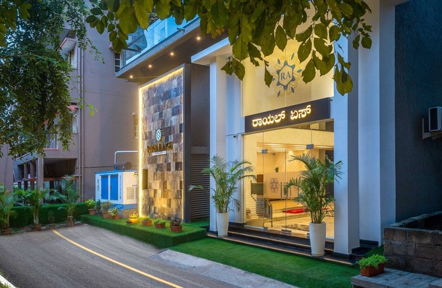 Royal Ace Boutique Hotel