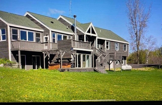 Rum River Retreat! Clean & Cozy on 15 acres!