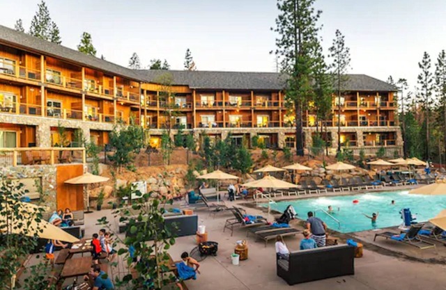 Rush Creek Lodge and Spa at Yosemite