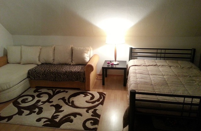 Rustic apartment with terrace, fireplace and large garden