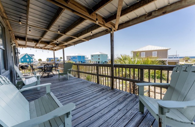 Rustic Beach Bungalow in Secluded Fort Morgan