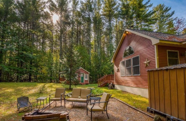 Rustic Cabin near Conway,5min to Snowmobile Trail