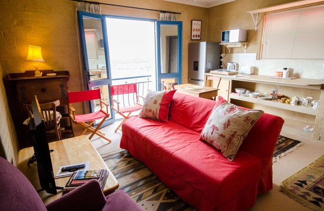 Rustic Cosy Getaway with a View