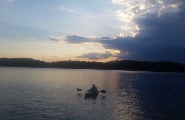 Rustic Cottage on Pleasant Pond in Richmond Maine. Great fishing and relaxing