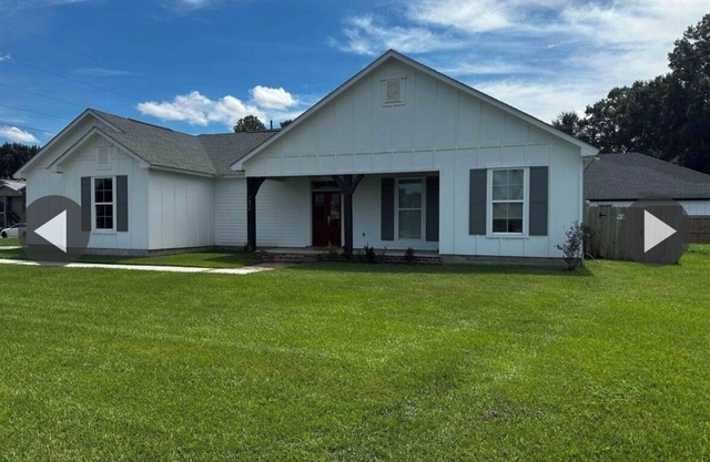 Rustic FarmhouseJust 15 Minutes from LSU &Downtown