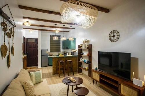 Rustic Haven Lakeside Condo in Entebbe