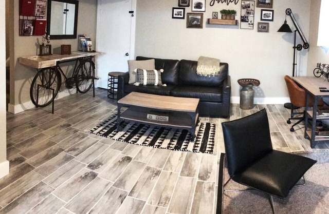 Rustic- industrial retreat with HOT TUB near Logan