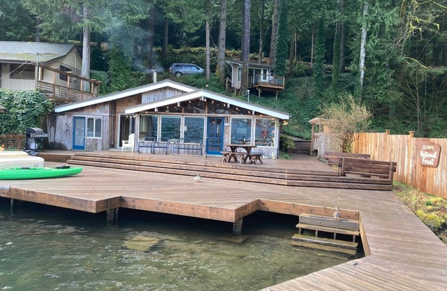 Rustic Lakefront Cabin with Bonus 'Tree House' - A Place to Unwind