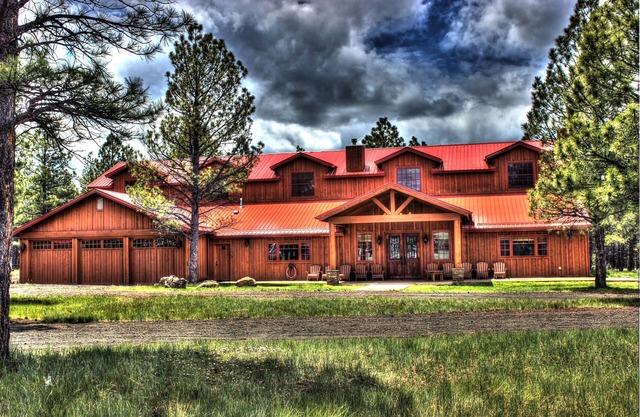 Rustic Luxurious Lodge in Arizona's White Mountains