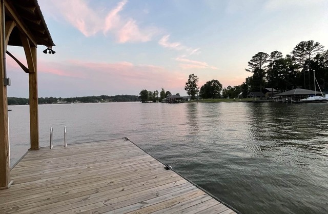 Rustic Serenity on Logan Martin