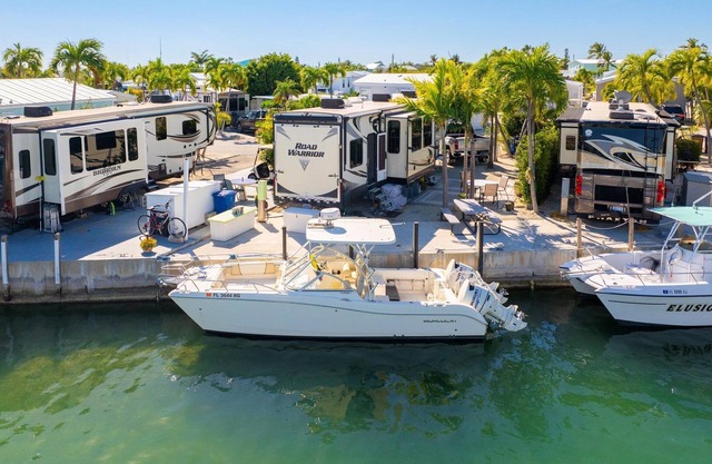 RV Lot 497-35' Canal Front in Venture Out at Cudjoe Key