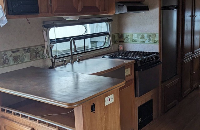 RV on site with electric only.