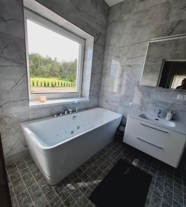 Sõbra SPA Villa Haapsalu lähistel kaunis looduses