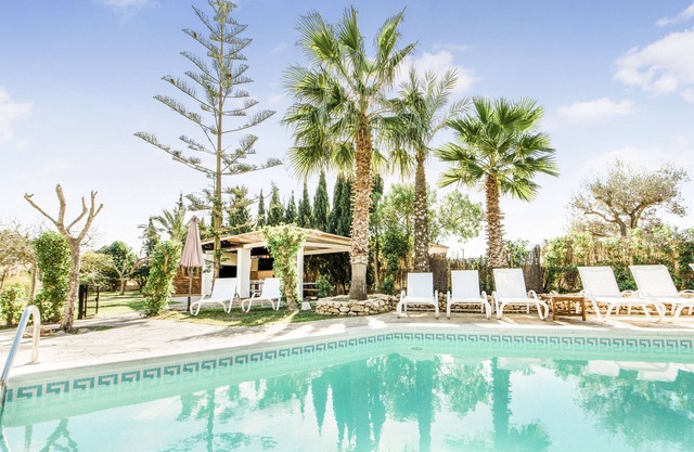 Sa Carroca VILLA (8 bedrooms, 12-19 pers.), 5 min. to Ibiza town&Playa den Bossa