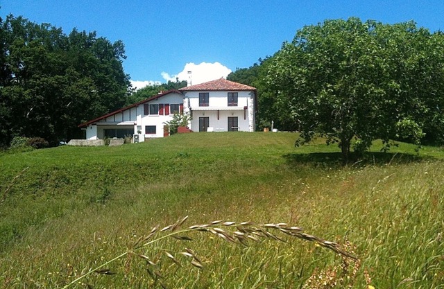 Saint-Jean-de-Luz - Ciboure: a haven of peace between sea and mountain.