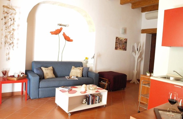 Salomone Apartment 5 by Wonderful Italy