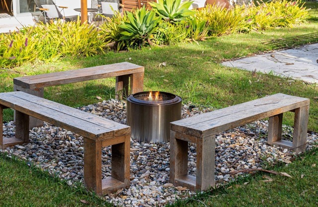 Salt and Stone Modern Pearl Beach Stay 2 Mins to Ocean